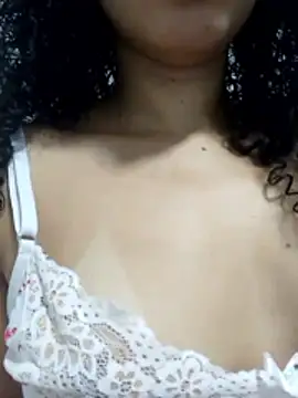 Snapshot of venuseyes25 chatting on 06-12-26, 10:52 venuseyes25 online show from 06-12-26, 10:52