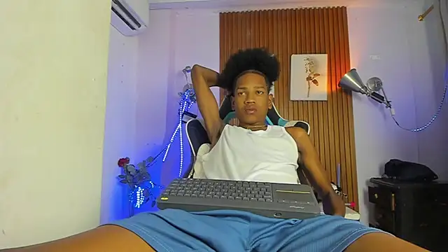 Afrowayuu online show from 06-04-26, 06:03