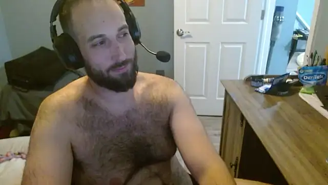 Snapshot of dannyboyx69 chatting on 05-14-26, 02:40 dannyboyx69 online show from 05-14-26, 02:40