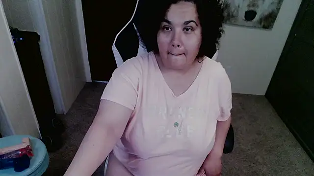 Snapshot of SweetPuertoRicanBliss chatting on 07-21-26, 08:33 SweetPuertoRicanBliss online show from 07-21-26, 08:33