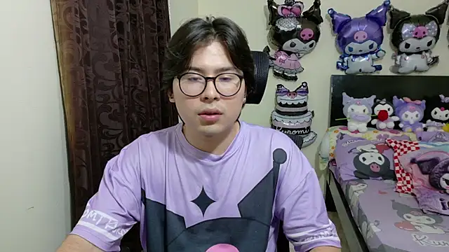 Snapshot of kuromi_boy chatting on 06-08-26, 06:03 kuromi boy online show from 06-08-26, 06:03