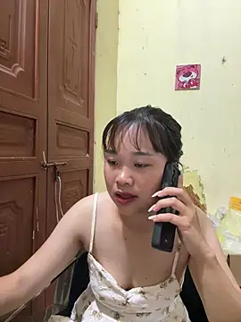 Snapshot of Lili_019 chatting on 05-20-26, 09:59 Lili 019 online show from 05-20-26, 09:59