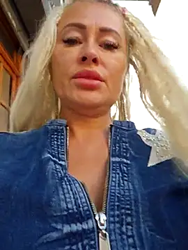 MILFBARBY online show from 09-15-25, 07:08