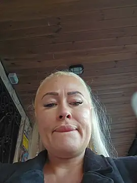 MILFBARBY online show from 09-22-25, 06:59