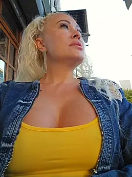 MILFBARBY online show from 10-05-25, 06:56