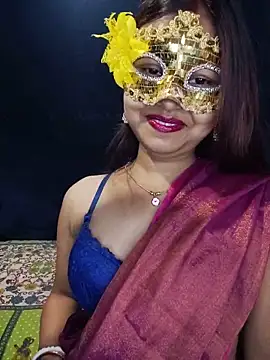 Snapshot of Quotefungirl chatting on 06-27-26, 04:56 Quotefungirl online show from 06-27-26, 04:56