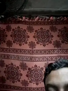 Snapshot of salam071 chatting on 05-10-26, 06:40 salam071 online show from 05-10-26, 06:40