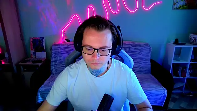 MeLanXolik online show from 06-09-26, 08:26