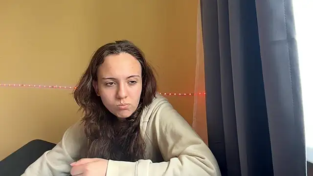 OlivaMaciolek online show from 05-10-26, 11:37