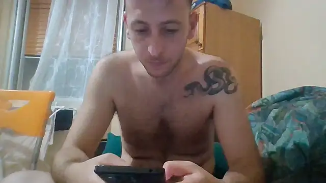 Snapshot of VincentZe99 chatting on 07-11-26, 02:03 VincentZe99 online show from 07-11-26, 02:03