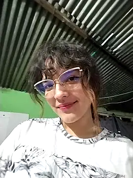Snapshot of Melissa_Girat_ chatting on 05-10-26, 11:21 Melissa Girat online show from 05-10-26, 11:21