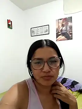 Snapshot of Casandra_inthemorning chatting on 06-24-26, 06:01 Casandra inthemorning online show from 06-24-26, 06:01