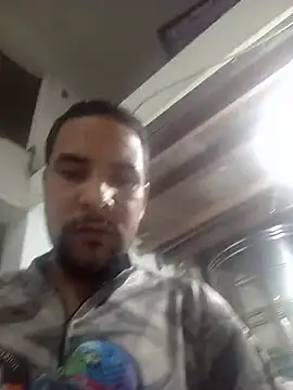 Snapshot of Tomaajek chatting on 05-23-26, 03:38 Tomaajek online show from 05-23-26, 03:38