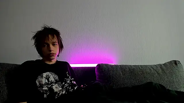 Snapshot of Nolan_Sagee chatting on 05-13-26, 07:28 Nolan Sagee online show from 05-13-26, 07:28