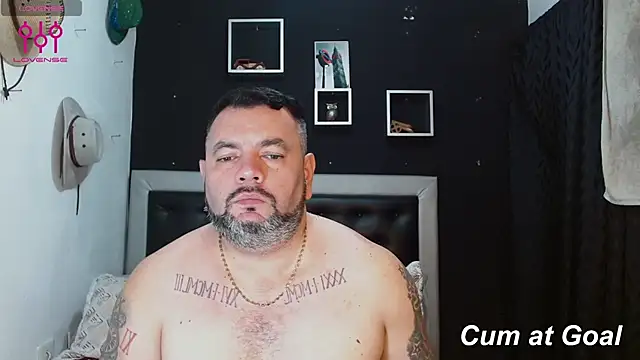 Snapshot of perverseveteranmanxxx chatting on 01-16-25, 10:12 perverseveteranmanxxx online show from 01-16-25, 10:12