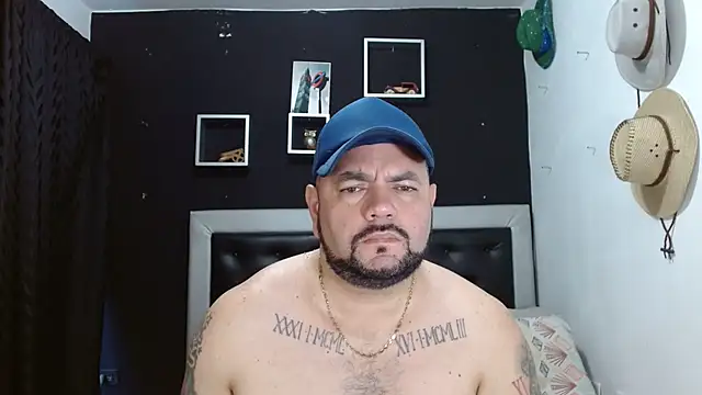 Snapshot of perverseveteranmanxxx chatting on 02-20-25, 01:08 perverseveteranmanxxx online show from 02-20-25, 01:08