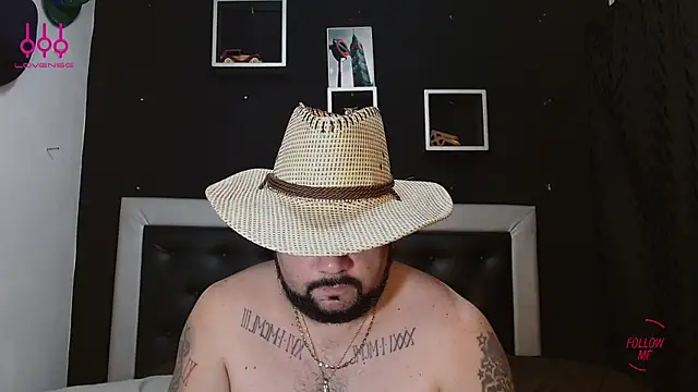 Snapshot of perverseveteranmanxxx chatting on 03-08-25, 03:28 perverseveteranmanxxx online show from 03-08-25, 03:28