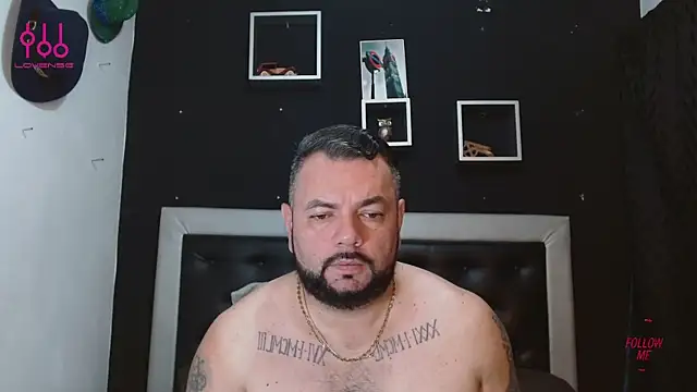 Snapshot of perverseveteranmanxxx chatting on 03-18-25, 02:04 perverseveteranmanxxx online show from 03-18-25, 02:04