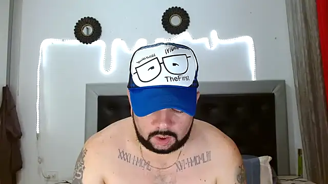 Snapshot of perverseveteranmanxxx chatting on 10-02-25, 05:25 perverseveteranmanxxx online show from 10-02-25, 05:25