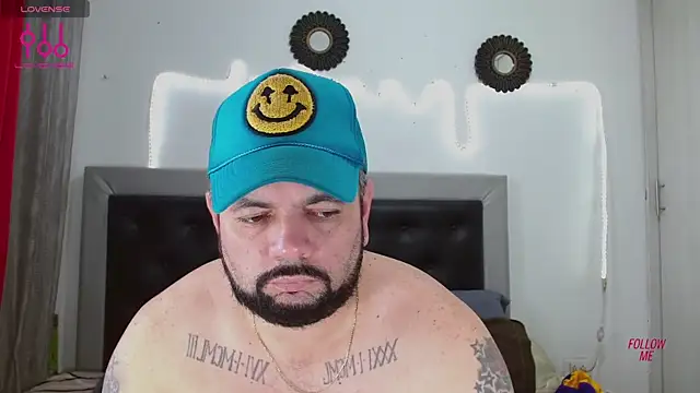 Snapshot of perverseveteranmanxxx chatting on 10-07-25, 09:56 perverseveteranmanxxx online show from 10-07-25, 09:56