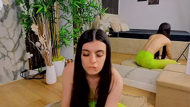 AshleyKartter online show from 06-19-26, 06:23