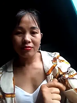 Snapshot of lucat998 chatting on 05-11-26, 11:46 lucat998 online show from 05-11-26, 11:46