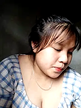 Snapshot of lybaby11 chatting on 05-12-26, 05:37 lybaby11 online show from 05-12-26, 05:37