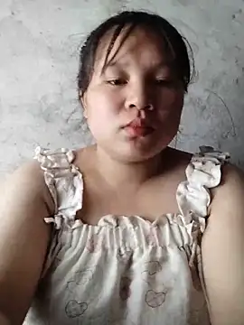 Snapshot of lybaby11 chatting on 05-27-26, 01:57 lybaby11 online show from 05-27-26, 01:57