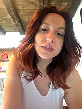 Snapshot of Nicolevellori chatting on 05-11-26, 07:36 Nicolevellori online show from 05-11-26, 07:36