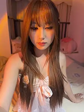 Snapshot of ZhiNan-05 chatting on 05-11-26, 01:17 ZhiNan-05 online show from 05-11-26, 01:17