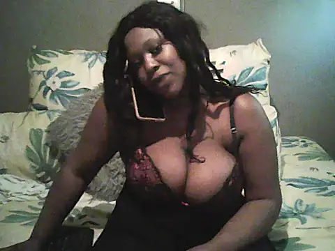 Snapshot of ChocolatePerkyTitsxxx chatting on 05-17-26, 05:27 ChocolatePerkyTitsxxx online show from 05-17-26, 05:27
