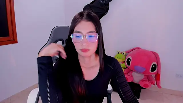 Scarleth Ferrec online show from 05-27-26, 07:55