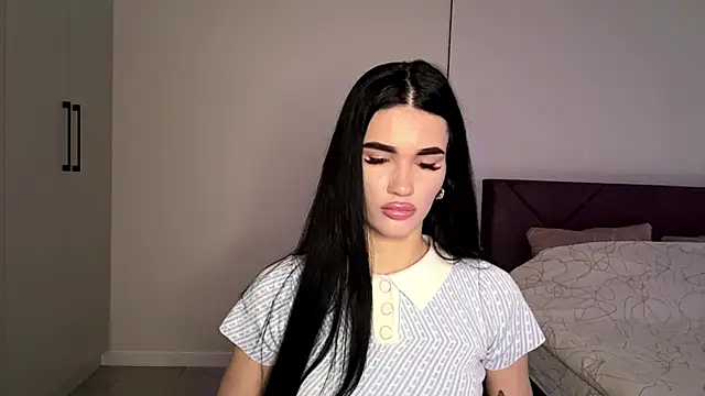 Snapshot of KarieEgge chatting on 06-09-26, 03:12 KarieEgge online show from 06-09-26, 03:12