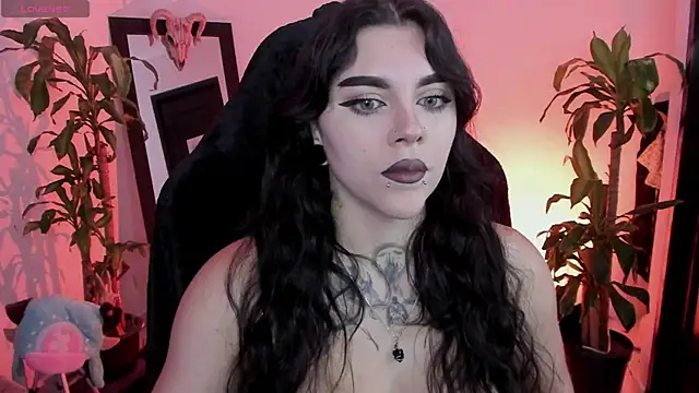 MissCharlottte 18 online show from 05-15-26, 03:02