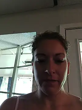 Snapshot of missbellastar chatting on 06-09-26, 05:13 missbellastar online show from 06-09-26, 05:13