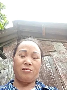 Snapshot of Nana-AsianWet chatting on 05-12-26, 07:38 Nana-AsianWet online show from 05-12-26, 07:38