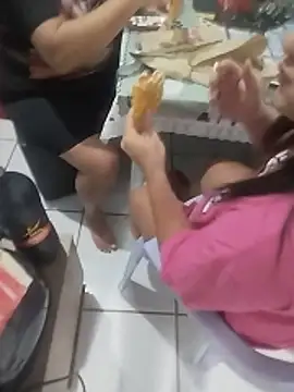 Snapshot of Evellynsexy chatting on 06-28-26, 01:22 Evellynsexy online show from 06-28-26, 01:22
