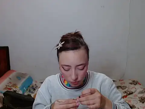 Snapshot of iris_ares_ chatting on 05-15-26, 05:03 iris ares online show from 05-15-26, 05:03