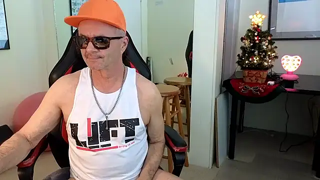 hotdadbod online show from 12-08-24, 09:08