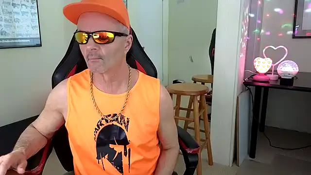 hotdadbod online show from 01-06-25, 09:22