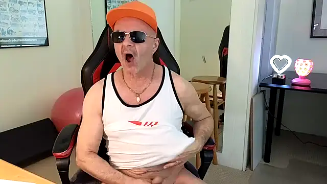 hotdadbod online show from 01-17-25, 09:28