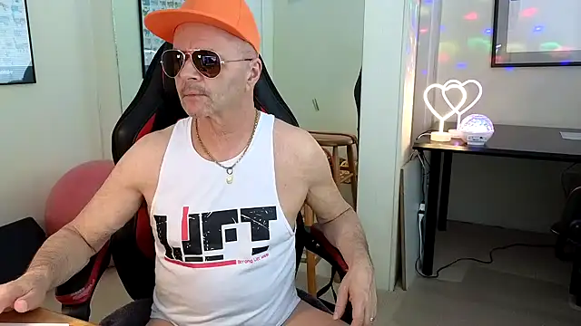 hotdadbod online show from 02-11-25, 09:35