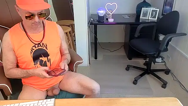 Snapshot of hotdadbod chatting on 02-02-26, 09:24 hotdadbod online show from 02-02-26, 09:24