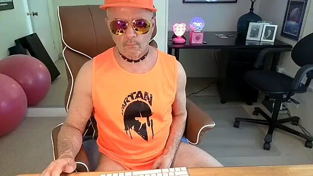 Snapshot of hotdadbod chatting on 02-22-26, 09:24 hotdadbod online show from 02-22-26, 09:24