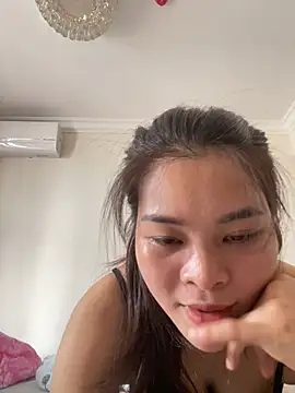 Lucky xiao online show from 06-04-26, 02:17