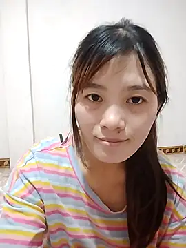 Snapshot of Bao-ngoc- chatting on 05-12-26, 03:53 Bao-ngoc- online show from 05-12-26, 03:53