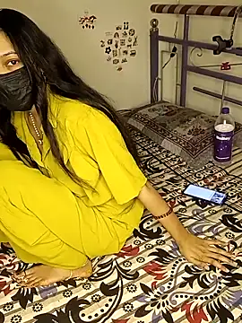 Snapshot of Hy_Nova2 chatting on 05-12-26, 04:37 Hy Nova2 online show from 05-12-26, 04:37