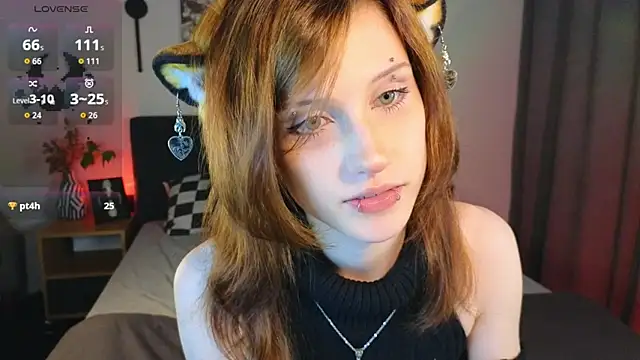 Snapshot of vampi_queen chatting on 05-23-26, 08:02 vampi queen online show from 05-23-26, 08:02