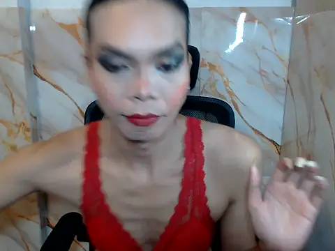 Serenamarqueza online show from 06-17-26, 05:25