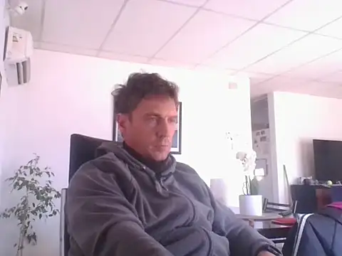 Snapshot of sebasevi chatting on 05-18-26, 01:50 sebasevi online show from 05-18-26, 01:50